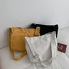 Kvällspåsar 2022 Spring Autum Canvas Bag Women's All-Match Fashion Messenger Lazy Style Student One-Shulder Class