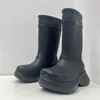 Última botas de chuva de borracha redonda de ponta de bota longa design ao ar livre outono knight knight alta plataforma grande cabeça grossa grossa de jelly shoe 2023 eur 35-46