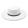 ベレー帽の大型フェルト帽子の女性の男性fedorasバルクウーマンマンビッグフェドーラハットレディフラットトップフォーマルキャップ女性男性パーティーキャップ2022