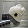 Şık Kış Örme Şapka Tasarımcısı Beanie Cap Nefes Alıcı Kafatası Kapakları Erkek Kadın 5 Renk