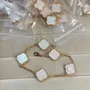 Designer Jewelry Bracciale a trifoglio a quattro foglie Bracciale Mother of Pearl Morifs Van 925 Argento originale Flower Lucky Flower Fritillary 5 Charms Bracciale per donne Love Cleefs regalo