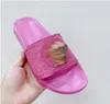 Lyxdesigner Slide tofflor Summer Sandals Men Beach Inomhus Flat Flip Flops Leather Lady Women Classic Shoes Storlek 35-45 med Box Dust Bag