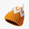 Caps de bola Moda de lã quente lã ao ar livre feminino sólido chapéu de malha de beisebol casual
