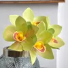 Decoratieve bloemen 4 stcs/boeket kunstmatige bloem zijden orchild hybride cymbidium 27 cm bruids boeketten nep thuisfeest bruiloft decoratie