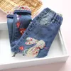 Jeans 2-14 år Spring och Autumn Casual Kids Embroidery Designbyxor för flickor Pants Teen Children's Clothing 221102