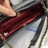 Kadın Çanta Omuz Crossbody Tag Zinciri Sıras Çantası PU Deri Moda Çantası Yüksek Kaliteli Büyük Kapasiteli Alışveriş Çantası