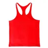 Herrtankstoppar Sommarkroppsbyggande Stringer Top Man Cotton Gym ärmlös skjorta Män Fitness Vest Singlet Sportwear Workout 187D