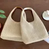 Bolsas noturnas 2022 Bolsa feminina de verão Faux Straw Ladies ombro de ombro de bolsas femininas médias praia casual Venda inteira