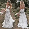 Vintage sjöjungfru Spaghetti Wedding Dress V-Neck Backless Lace Appliques 3D Flowers Country Brudklänning Plus Size Custom Made