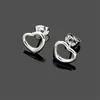 Classique T-lettre marque Stud boucle d'oreille mode simple boucles d'oreilles coeur creux pour les femmes 316L titane plaqué or 18 carats boucles d'oreilles design bijoux cadeaux