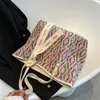 Kvinnor Tote Axelväskor Lyxig stor kapacitet Purse Fashion Designer Knit Girl Handväskor Kopplingsväskan HBP