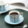 Mugs European Bone China Ceramic Coffee Cup Set Creative And Saucer Spoon With Iron Shelf