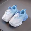 Sneakers Rozmiar 21-30 Gradient LED Kolor dla dzieci dzieci swobodne trampki świetliste Sole świecące buty dziewczyna chłopiec 221101