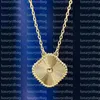 Joya de diseñador Classic 4 Collares colgantes de cuatro hojas Madre de perla Gold de acero inoxidable 18K para mujeres Regalo de joyería de compromiso de la madre del día de la madre