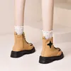 Boots Autumn and winter new large leather boots women round head thick bottom front lace up quadrangle star plush Martin