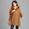 Pur Faux feminino de grande tamanho solto Cardigan Rex Rabbit Collar Capes Ponchos com capuz de tamanho grande casaco outono de inverno T2221102