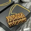 Party Clutch Leopard Shouler Plush Chain Y Bag Evening Handväskor Animal Grain Dinner Väskor Purse Ny stil Kvinnors present Retro Fashion Banket Handväska 20 cm