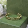 الأساور Bangle المجوهرات الكلاسيكية مجوهرات عتيقة سوار الحروف المزدوجة سوار إشراك المرأة سوار هدية هدية فاخرة مصمم العلامة التجارية الذهب/الفضة مطلي الرجال