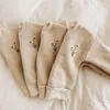 Ensembles de vêtements Corée Hiver Bébé Filles Vêtements Fleur Polaire Pull SweatPants Chaud Survêtement Enfant Fille Tenue 221103