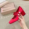 Zapatos de vestir Punta cuadrada Perla Seda satinada Tacones Mary Jane Zapatos pupms Sandalia de tacón grueso nupcial Zapatos de diseñador de lujo para mujer Negro Blanco Rosa Rojo Zapatos de boda para fiesta