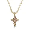 Nieuwe Cross Red Snake Cubaanse Hanger Ketting Iced Out Cutic Zirconia CZ Stone Bling Hip Hop Nieuwe Gepersonaliseerde Rapper Sieraden Geschenken voor Mannen en Vrouwen Nachtclub Mijoux