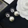 Designer di orecchini a bottone con perle da donna Gioielli con diamanti a forma di amore Orecchini a bottone con cerchi di lusso Moda oro 925 Orecchini d'argento d'amore C Bijoux De Luxe Box 2022