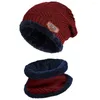 Berets تصميم الشتاء دافئ الرجال قبعة قبعة الصلبة ثخانة ووشاح من قطعتين متماسكة قبعة قبعة عيد الميلاد هدايا