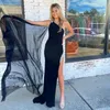 Jersey Pageant Dress for Lady 2023 Monterad One Shoulder High Slit Prom Gown Chiffon Cape Crystals Premed Winter Formal Evening Evening Wedding Party kl￤nning Gala R￶d matta