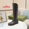 Autumn Winter Soft Cowhide Long Boots Real Leather Zipper Black Women Shoes Letters Tall Barrel Knight Boots Designer Shoe Lady Flat Kne Boot Stor storlek 35-41-42