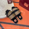 Vrouwen Slippers Slides Designer Winter Thuis Warme Pluche Slippers Lamshaar Klassieke Cross Design Mode Vrouw Platte Schoen Comfortabel