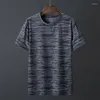 Camisetas masculinas camisa de verão masculino o pescoço de manga curta camisetas macias de negócios respiráveis ​​e respiráveis ​​casuais roupas listradas de esportes listrados