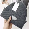 Beanie/Skull Caps Sticked Beanie Hat Winter Huven Unisex Cashmere Caps Men Hat pojkar Lightning Delivery Letters Casual Outdoor Black Brown Knit Hatts Furry