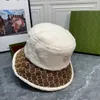 Tasarımcılar Erkek Kadın Yün Şapkalar Sonbahar ve Kış Kovası Mektup Şapka Güneş Bonnet Beanie Açık Beanies Moda Kapağı Yok Kutu