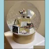 Juldekorationer klassiker Golden Christmas Decoration Snow Globe med per flaska inuti Crystal Ball för speciell födelsedagspresent DHZ12