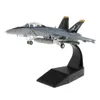 Diecast Model Car 1/100 Escala F/A-18 Strike Fighter Plane Display com Stand 221103