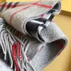 Scarf designer sciarpa sciarpe di lusso femminile femminile a scialle di scialle lettera di moda avvolgimento cassa sciarpe per maschi invernali da uomo lungo la nappeta calda