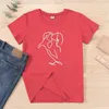 T-shirt esthétique à manches courtes pour femmes, Simple et abstrait, Couple Kiss