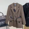 トップレディーススーツコート早春デザイナージャケットファッション逆三角形の文字トップミディアムとロングスーツナイロンジャケットサイズS-L