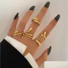 Ringos de cluster Ringos de cluster 6 PCs Metal Gold Metal Like Snake Shape for Women Creative Moon Pearl Joint Ring Set Bague ANILLO 2022 Fas dheby