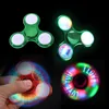 Spinning Top LED Light Change Spinners Spinners Finger Toy Kids Toys Auto Mudança Padrão com arco -íris