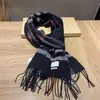 2022 Ny topp Dam Man Designer Scarf modemärke 100% Cashmere Scarves För Vinter Dam och Herr Långa omslag