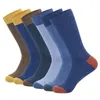 grandes chaussettes bleues