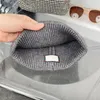 Kadın Tasarımcı Bonnet Beanie Şapkalar Erkekler Sıcak Sıcak Siyah Beyaz Beanies Moda Takılmış Örme Şapka Dokunma Kaşmir Baskılı Sokak Kapakları 2210242D