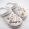 Skodelar Tillbehör 1 Set Jibz Croc Charms Designer Bling Luxury Flower Parfume Decorations For Golden Pearl Shoes 221103