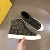 The new classic plaid printed high-top canvas shoes are luxurious and comfortable, with retro letter patterns. Fashion lovers men's casual sneakers out shoes
