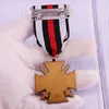 Broches La cruz de honor de la guerra mundial 1914-1918 Pin Hindenburg alemán con insignia de medalla militar de espadas