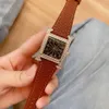 Couple montres incontournables bracelet de couleur vive entoure la forme unique en H Mouvement à quartz multifonctionnel importé306l