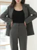 Pantalon de deux pièces pour femmes