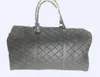 55 cm DUFFLE Resväska Attraktiv tote axel Cross Body Casual Herr Duffel Ryggsäck Utomhuspaket Förvaring Messenger-väskor Fitnessprylar Säckar Bagage