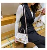 DA1240 Womens Designer Handväska lyx bör väska mode tygväskan plånbok crossbody väskor ryggsäck små kedjor purses gratis shopping